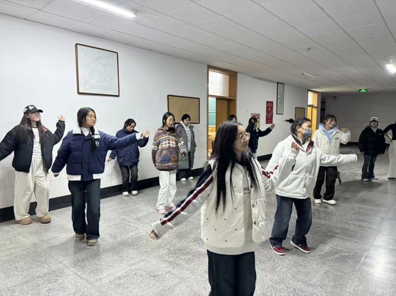 舞蹈考级：培养孩子的舞台梦想